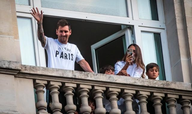 开云注册-梅西在巴黎的第一个星期：家庭至上，一如以往