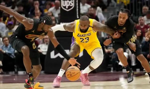 客场惨负骑士被打回现实！雷迪克的蜜月期戛然而止